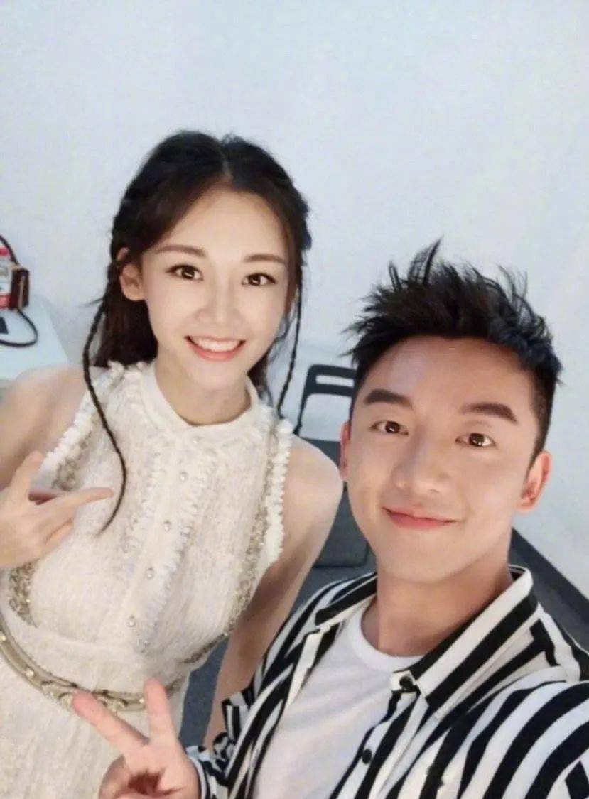 郑恺苗苗婚变？汪峰把大女儿赶出国？邓为脸垮了？京圈三姐妹绝交？李溪芮被踢出嘉行内幕？