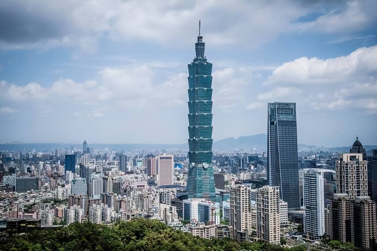 美商务部长扬言：美国得“修理一下”印度、巴西和瑞士这三个国家！中国不会坐视不管
